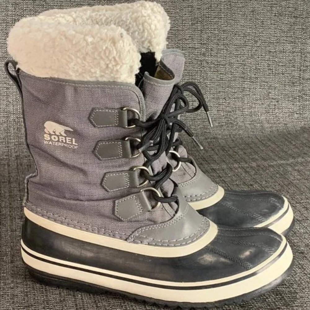 Women's Sorel Winter Carnival Snow Boots - Gray | Size 7.5